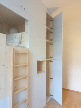 Kubatur ist die Raumlösung für Familien mit Kindern. Design & Konzept by Agathe Descamps.